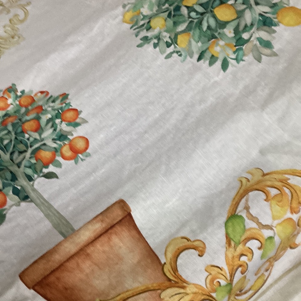 Gorgeous Italian Linen ‘Limoncello’ Tablecloth